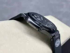 Replica Patek Philippe Nautilus Black Dial 5711 40MM Watch - Image 2
