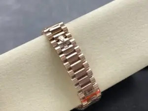 Replica Rolex Day Date Oyster 36 mm Everose Gold Diamonds Bezel M128345RBR 0068 - Image 7
