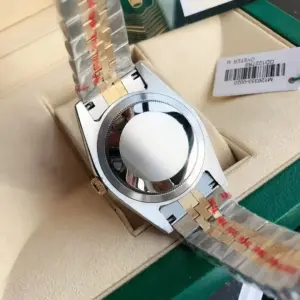 Replica Rolex Datejust 41 Steel and Everose Gold Wimbledon Dial Oster Band m126331 0015 - Image 4