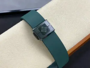 Replica Patek Philippe Nautilus Green Rubber Green Dial 5711 40MM Watch - Image 5
