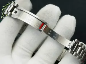 Replica Rolex Day-Date 118239 Cherry Red Dial Fluted Bezel 36mm Lady Replica Watch - Image 5
