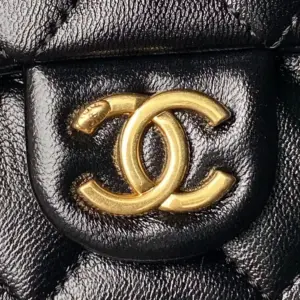 Replica Chanel Top Handle Messenger - Image 2