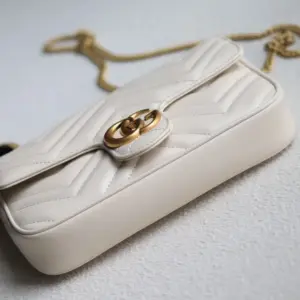 Gucci-751526-GG-Marmont-Mini-Card-Case-Chain-Wallet-White_1