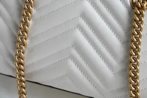 Gucci-779727-GG-mARMONT-Small-Tote-White-Matelasse-Chevron-Leather_8