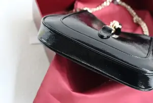 Replica Gucci JACKIE 1961 Notte Mini Bag Black Patent Leather - Image 5