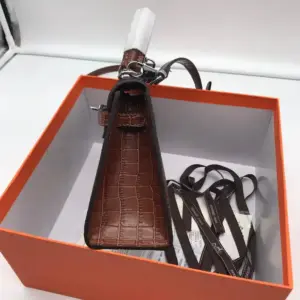 Hermes-22cm-Kelly-Bag-Crocodile-Stripe-Handbag-Coffee-With-Silver_6