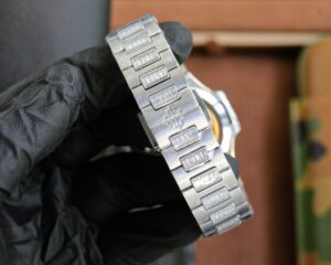 Replica Patek Philippe Nautilus Ladies White Gold Diamond Bezel 7118 - Image 4