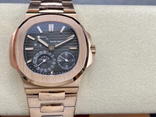 Replica Patek Philippe Nautilus Moon Phase Rose Gold Black Dial 5712 1R 001 40MM