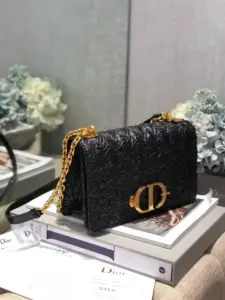 Replica Dior Black 30 Montaigne Wavy Shiny Crinkled Lambskin Flap Chain Bag - Image 5
