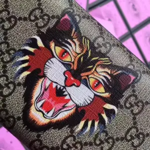 Replica Gucci Angry Cat Print GG Supreme Zip Around Wallet - Image 6