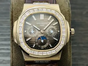 Replica Patek Philippe Nautilus 5724 001 40mm Mens Watch - Image 2