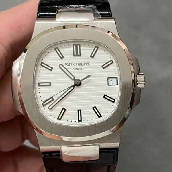 Replica Patek Philippe Nautilus 5711 1A 40mm Mens Replica Watch
