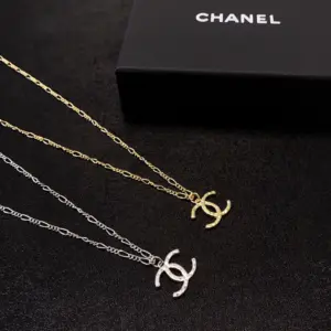 Replica Chanel necklace Fashion Chain CC Shape Pendant Gold Silver - Image 3