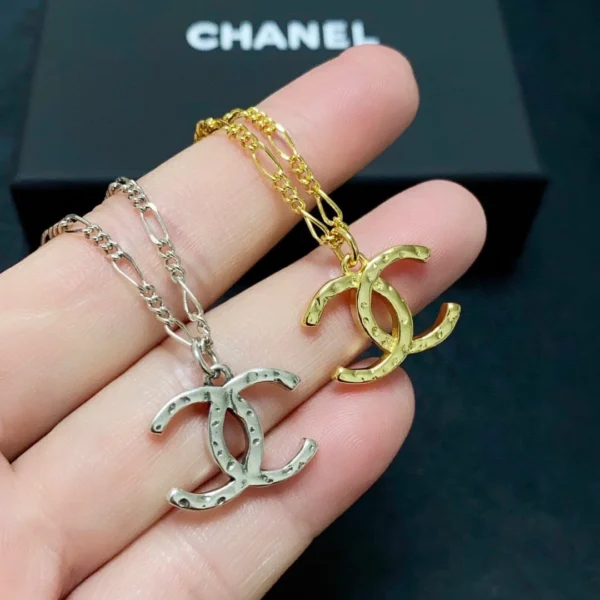 Replica Chanel necklace Fashion Chain CC Shape Pendant Gold Silver