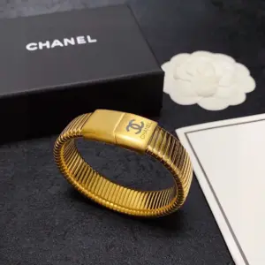 Replica Chanel Spring Elastic Grid Bracelet in Silver and Gold - Image 5