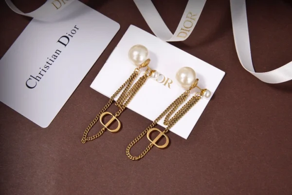 Replica Dior CD pearl earrings With brass chain