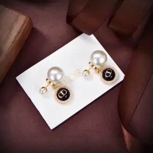 Replica Dior Earrings with solid color beads inlaid with CD letters - Image 7