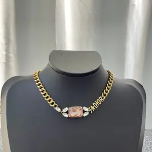 Replica Dior Big pink rhinestones four small white diamonds gold chain Necklace - Image 2