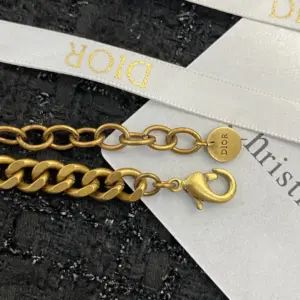 Replica Dior Big pink rhinestones four small white diamonds gold chain Necklace - Image 4
