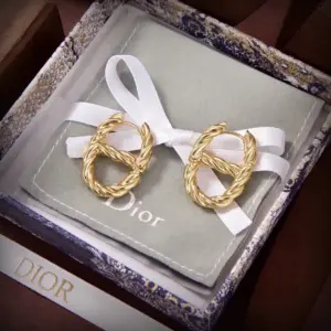 Replica Dior CD Fashion Gold Large Letter Earrings - Image 3