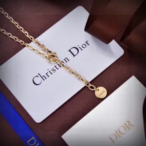 Replica Dior Paris Tower and Arc de Triomphe pendant necklace - Image 3