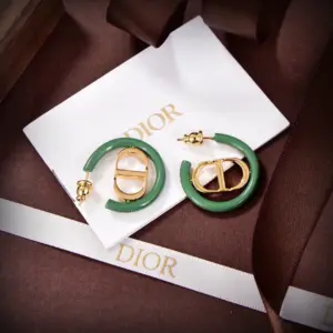 Replica Dior Solid color curved edging with CD letters - Image 7