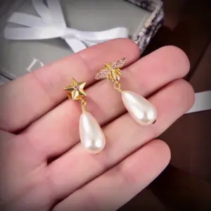 Replica Dior Water droplet pure white bead pendant earrings - Image 3