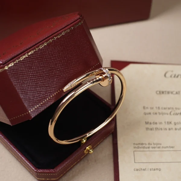 Replica Cartier Rose Gold Head and Tail Diamond Nail Bracelet