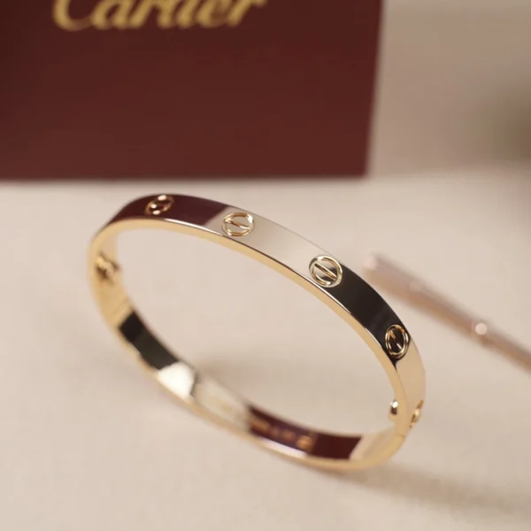 Replica Cartier Love Bracelet For Men and Women Pink Gold Zero Diamond Wide version