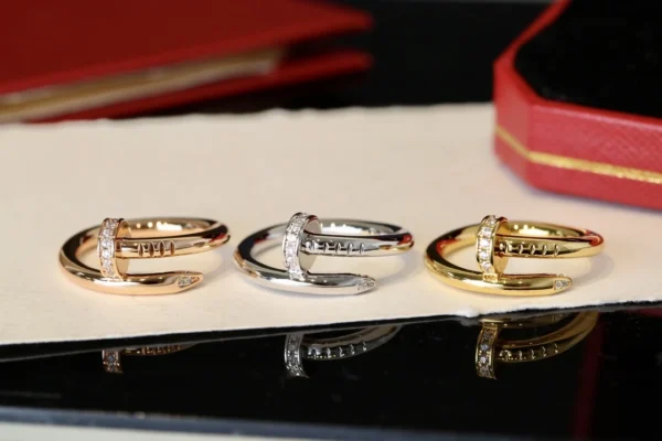 Replica Cartier Diamond nail ring rose gold gold and silver three styles