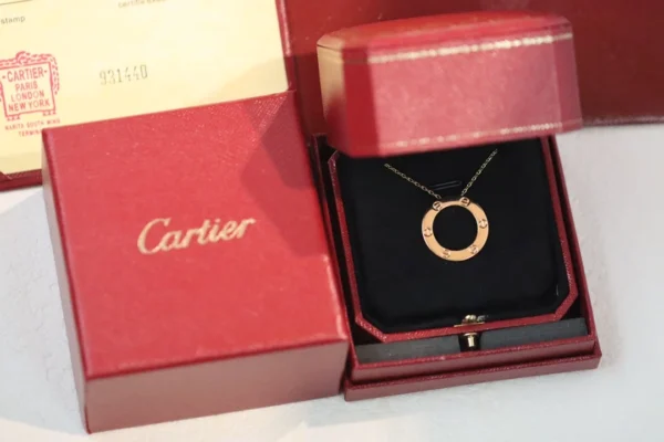 Replica Cartier Silver Round Clavicle Necklace No Diamond Rose Gold