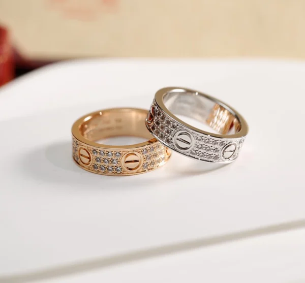 Replica Cartier wide version of the three-row six-diamond ring with stars Rose Gold Silver