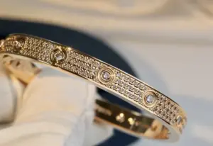 Replica Cartier main diamond ten diamond wide version of the star bracelet rose gold - Image 2