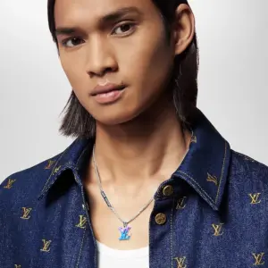 Replica LOUIS VUITTON Blue enamel letter clavicle necklace - Image 9