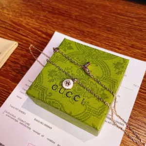 Replica Gucci Interlocking Collection 18K Gold Diamond Necklace Rose Gold - Image 2