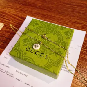 Replica Gucci Interlocking Collection 18K Gold Diamond Necklace Gold - Image 6