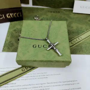 Repica Gucci Retro Personalized Cross Necklace Silver - Image 9