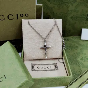Repica Gucci Retro Personalized Cross Necklace Silver - Image 6